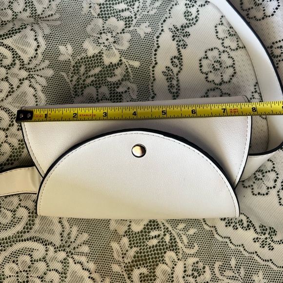 Charlotte Russe ::  Envelope Belt Bag - Picture 11 of 14